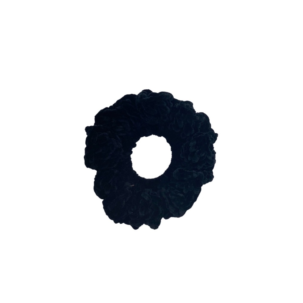 Midnight Luxe Scrunchie 🖤✨